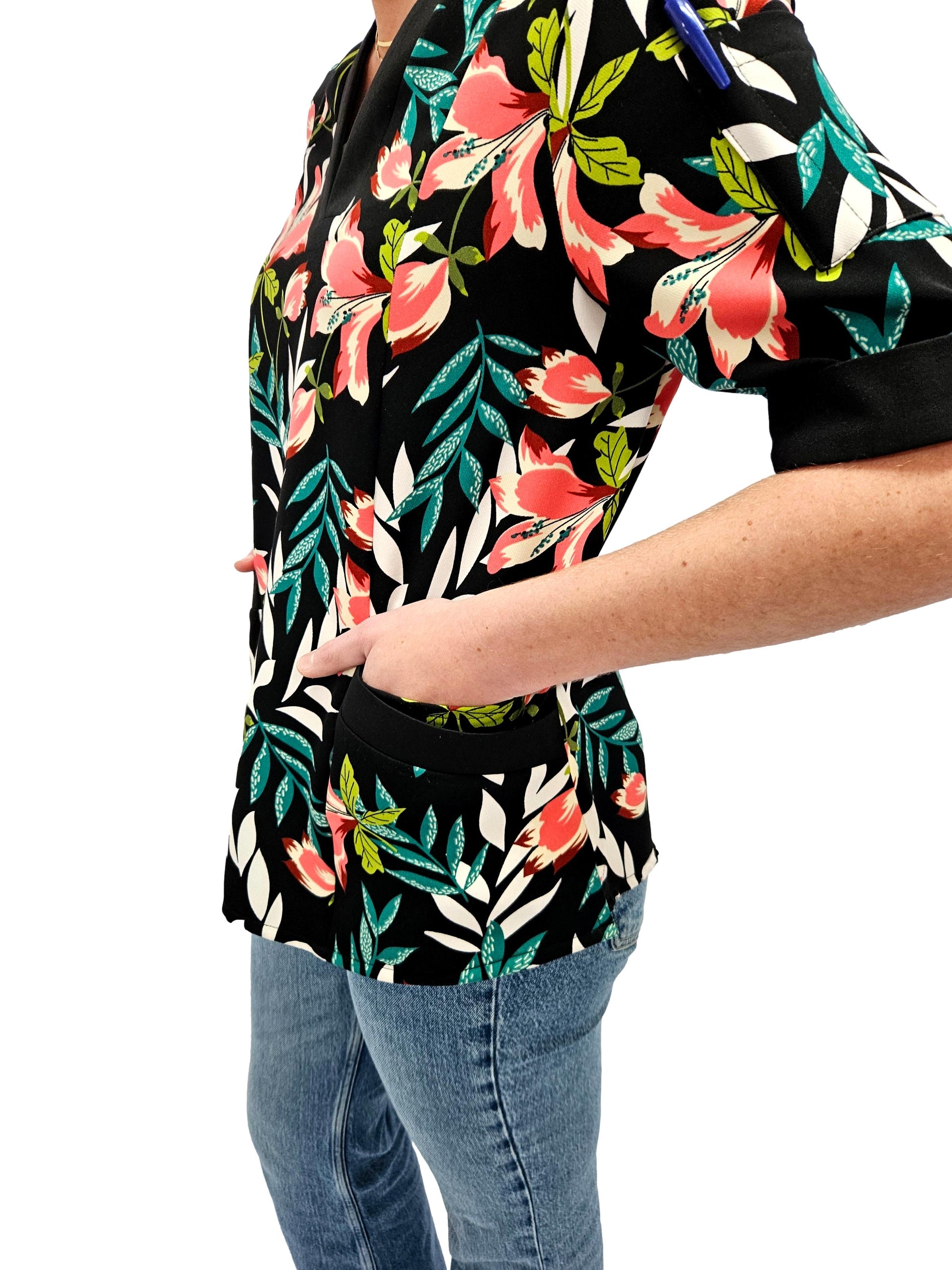 Scrub Top Ladies Black Tropical Floral